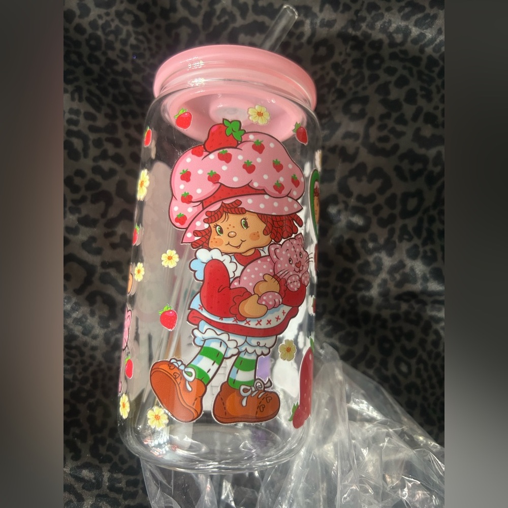 Strawberry Shortcake Glass cup with Pink glittery Lid
